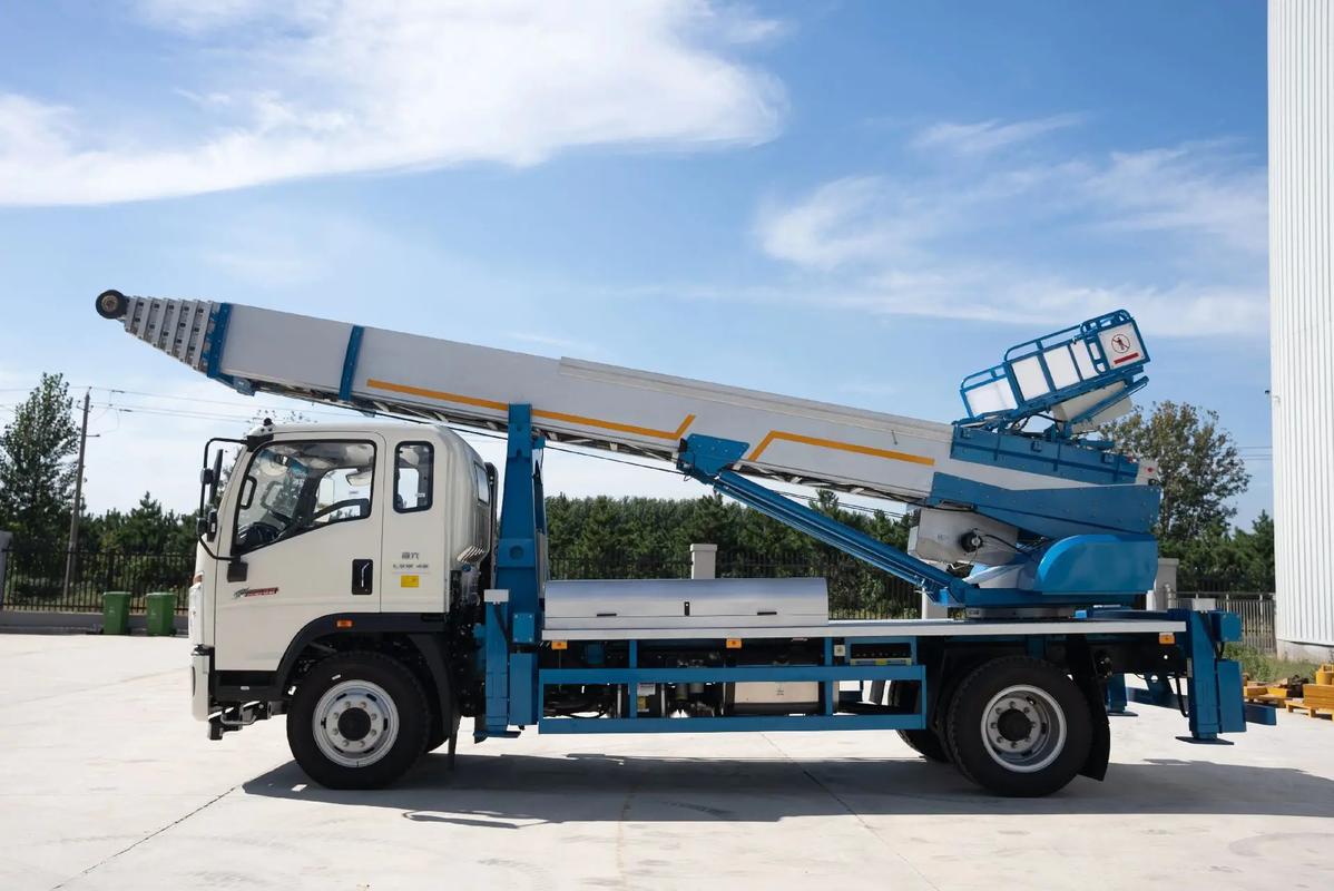 万泉镇云梯上料车租赁费用