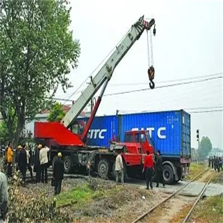 万泉镇如何快速找到附近的吊车救援公司