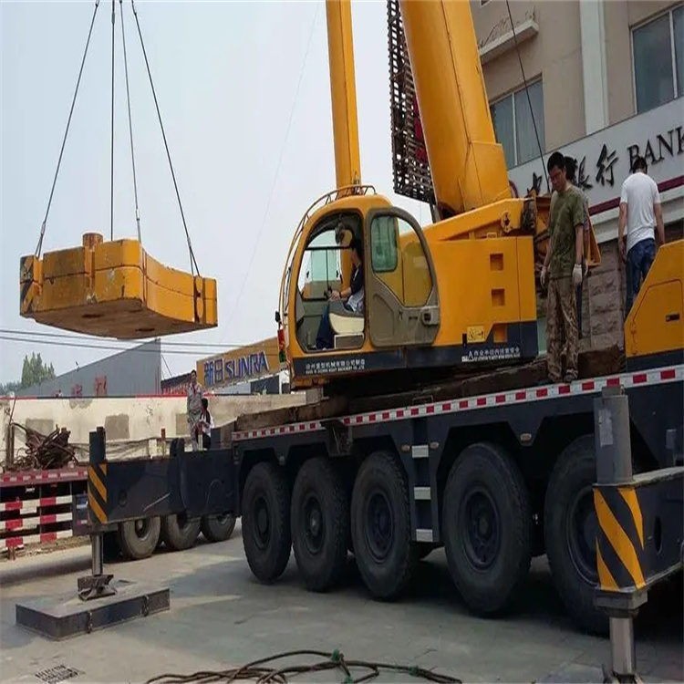 万泉镇当地吊车出租|机器吊装|75吨|工厂搬迁服务