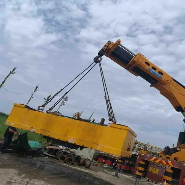 万泉镇随车吊吊集装箱怎么吊